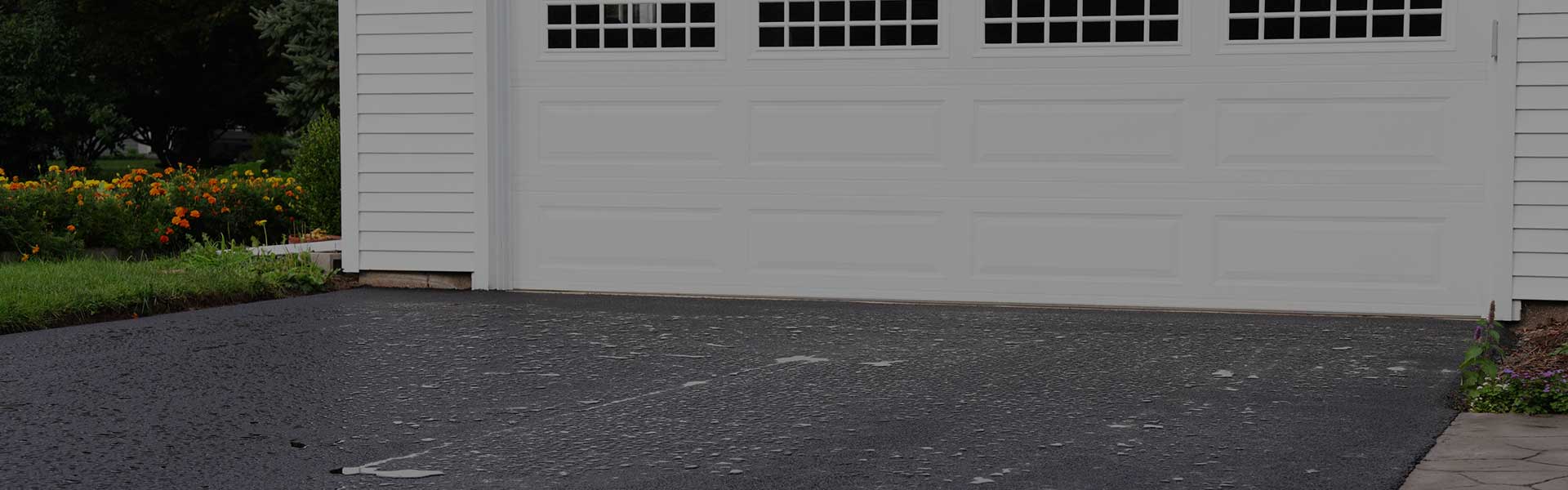 Asphalt Sealcoating